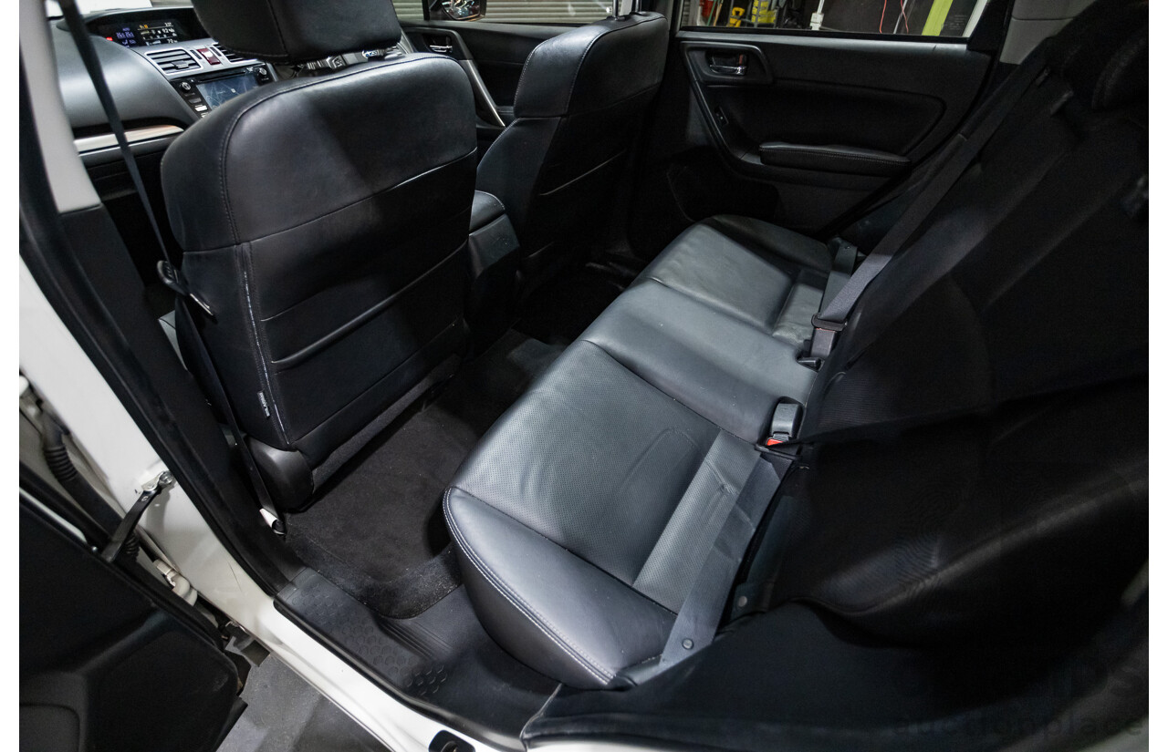 12/2015 Subaru Forester 2.5i-S (AWD) S4 MY15 4d Wagon Crystal White Pearl 2.5L