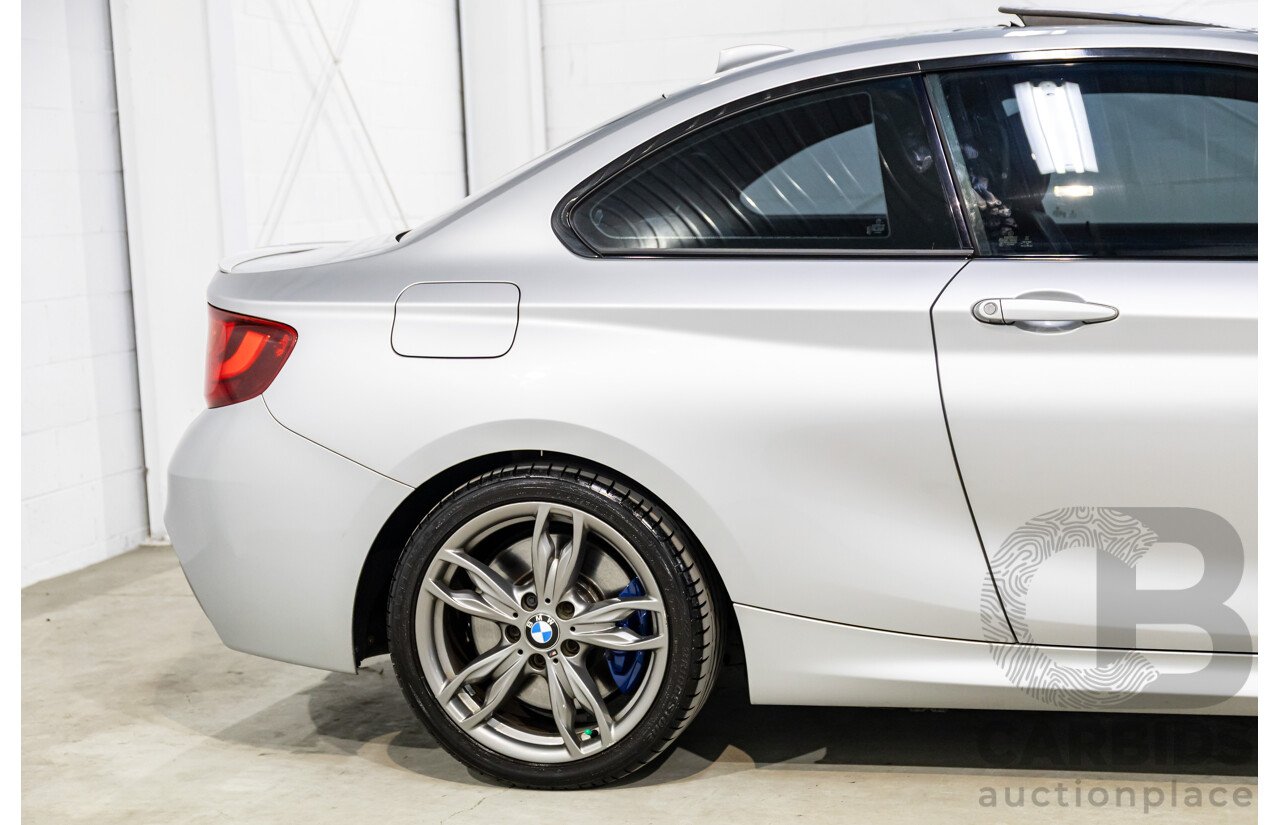 5/2014 BMW M235i F22 2d Coupe Glacier Silver Metallic Turbo 3.0L