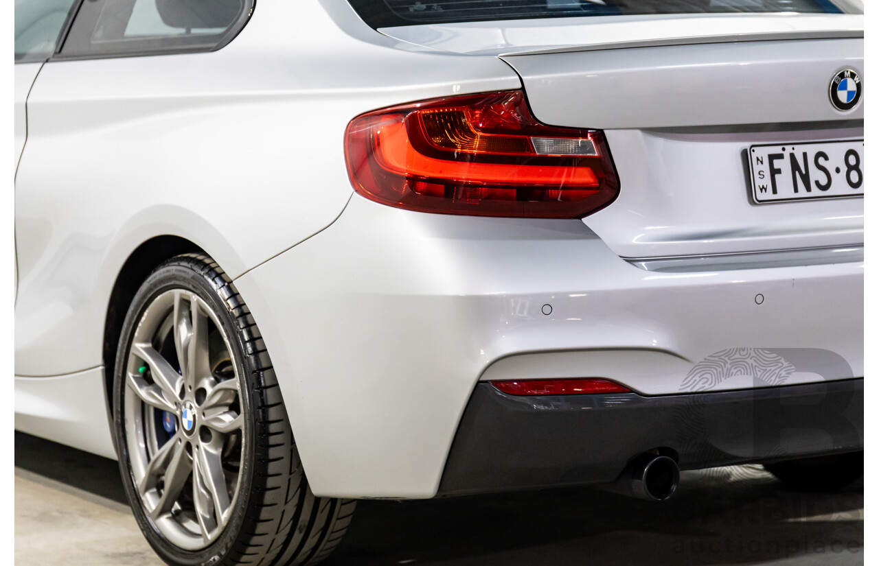5/2014 BMW M235i F22 2d Coupe Glacier Silver Metallic Turbo 3.0L