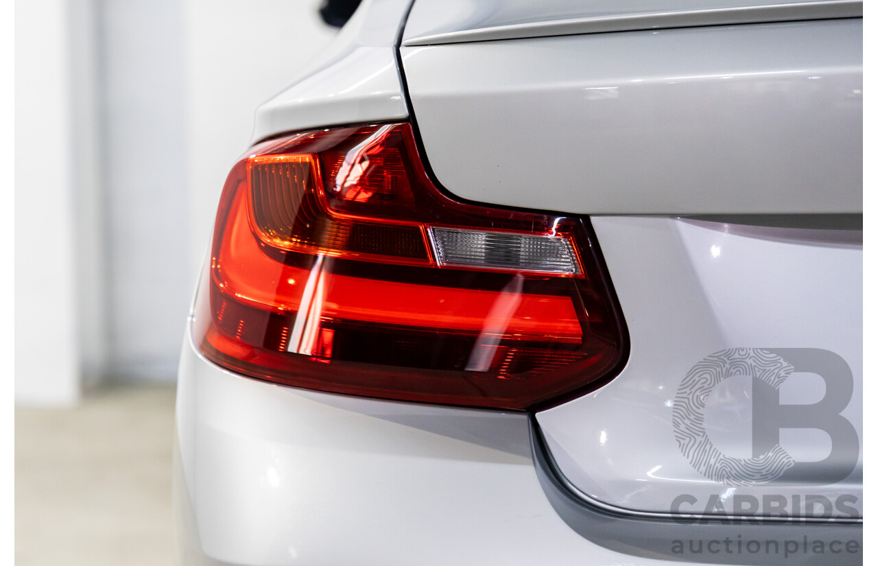 5/2014 BMW M235i F22 2d Coupe Glacier Silver Metallic Turbo 3.0L