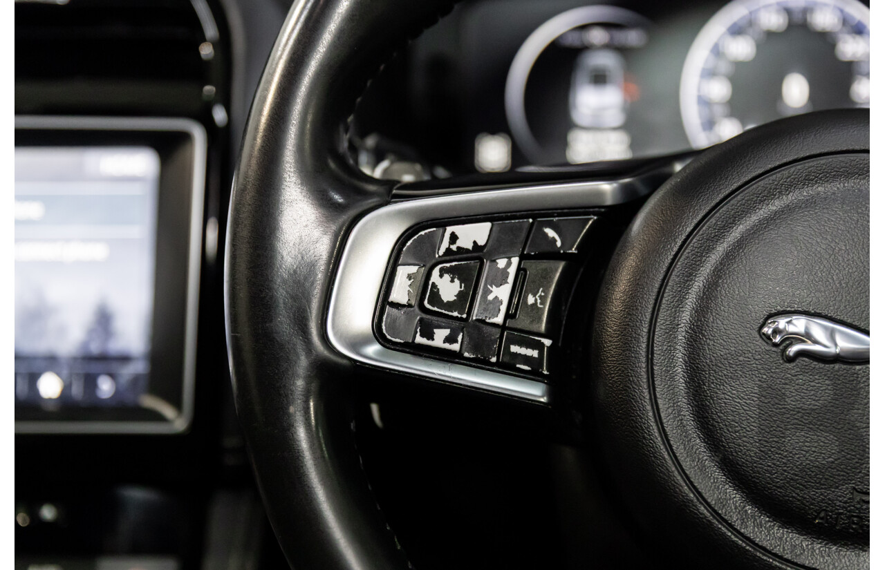 11/2016 Jaguar F-Pace 20d R-Sport (AWD) 4d Wagon Corris Grey Metallic Turbo Diesel 2.0L