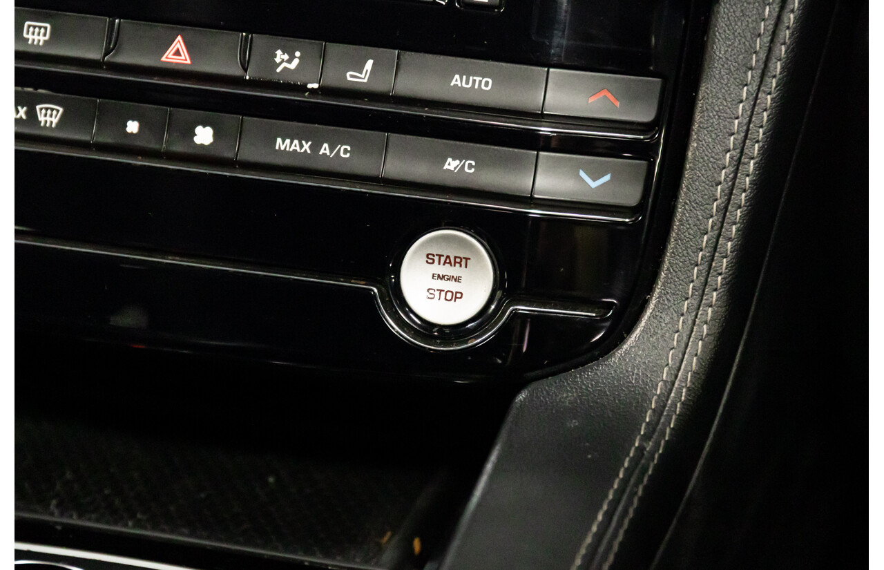 11/2016 Jaguar F-Pace 20d R-Sport (AWD) 4d Wagon Corris Grey Metallic Turbo Diesel 2.0L