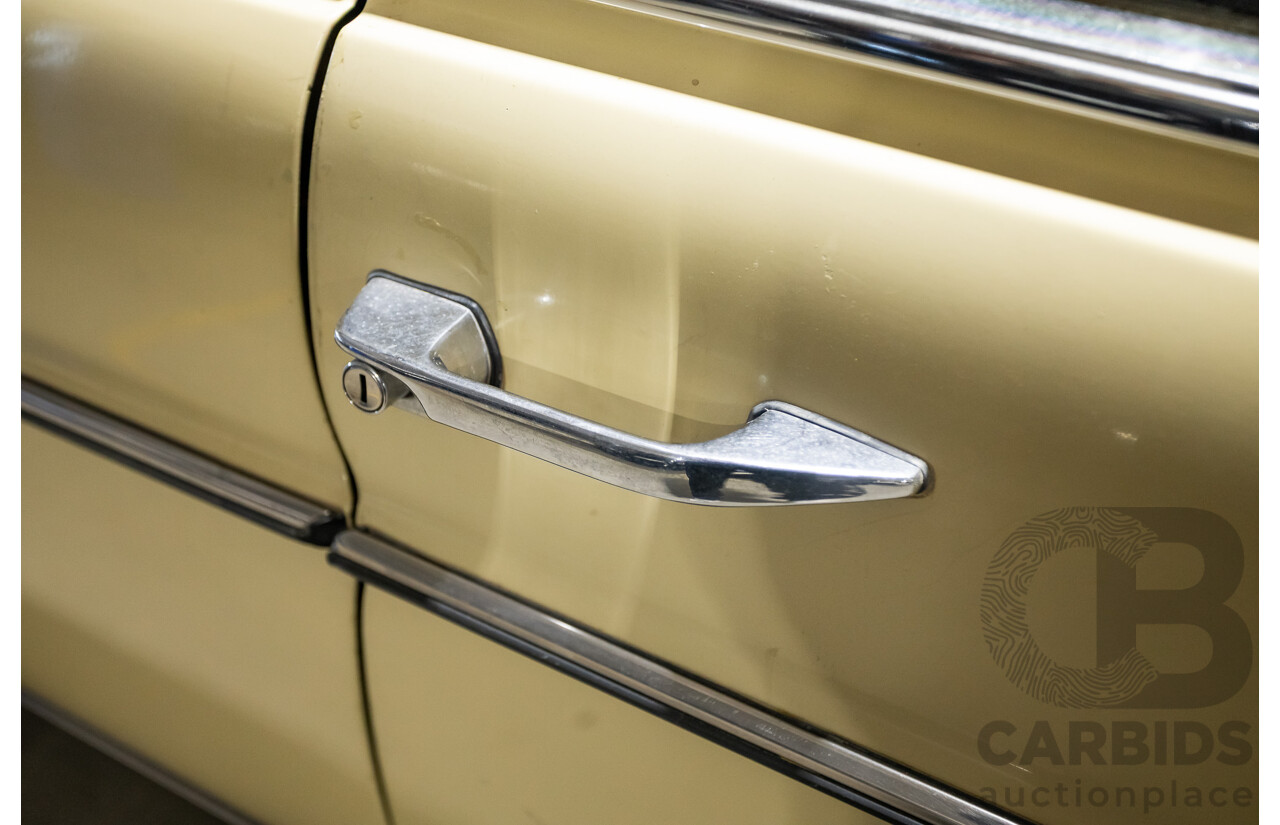 1/1972 Mercedes Benz 280E W114 4d Sedan Light Yellow 2.7L