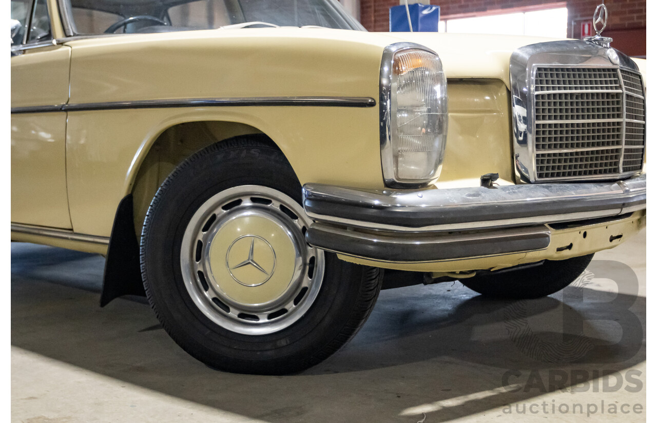 1/1972 Mercedes Benz 280E W114 4d Sedan Light Yellow 2.7L
