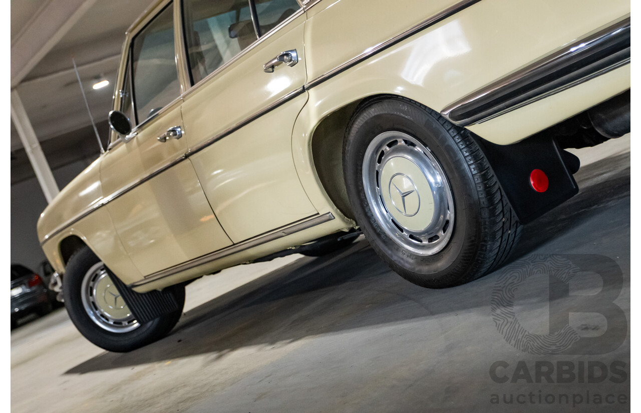 1/1972 Mercedes Benz 280E W114 4d Sedan Light Yellow 2.7L