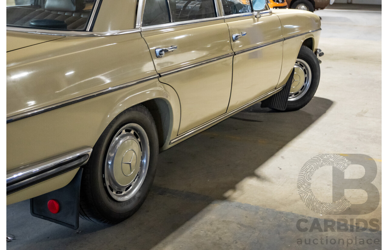 1/1972 Mercedes Benz 280E W114 4d Sedan Light Yellow 2.7L