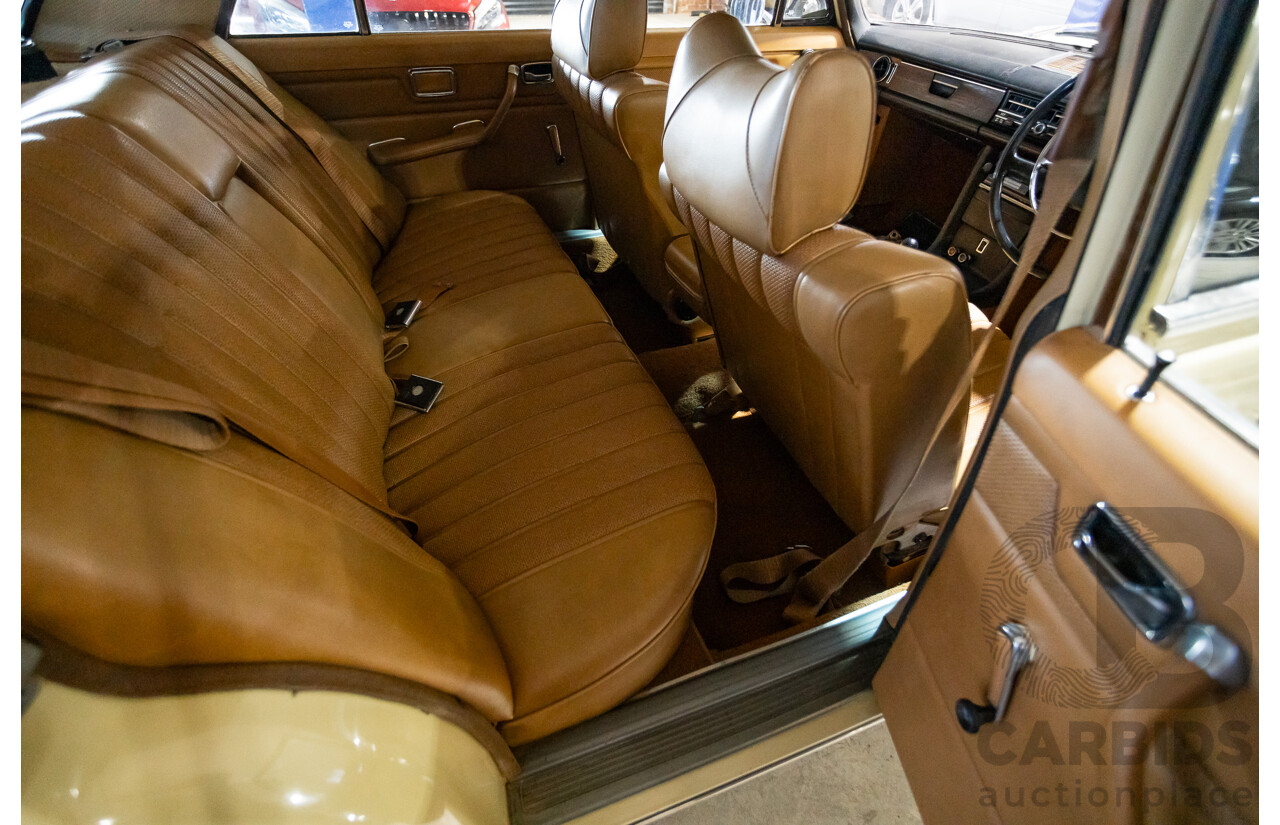 1/1972 Mercedes Benz 280E W114 4d Sedan Light Yellow 2.7L