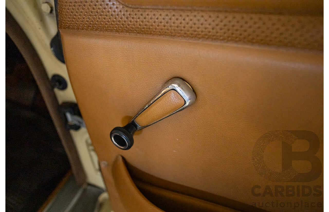 1/1972 Mercedes Benz 280E W114 4d Sedan Light Yellow 2.7L