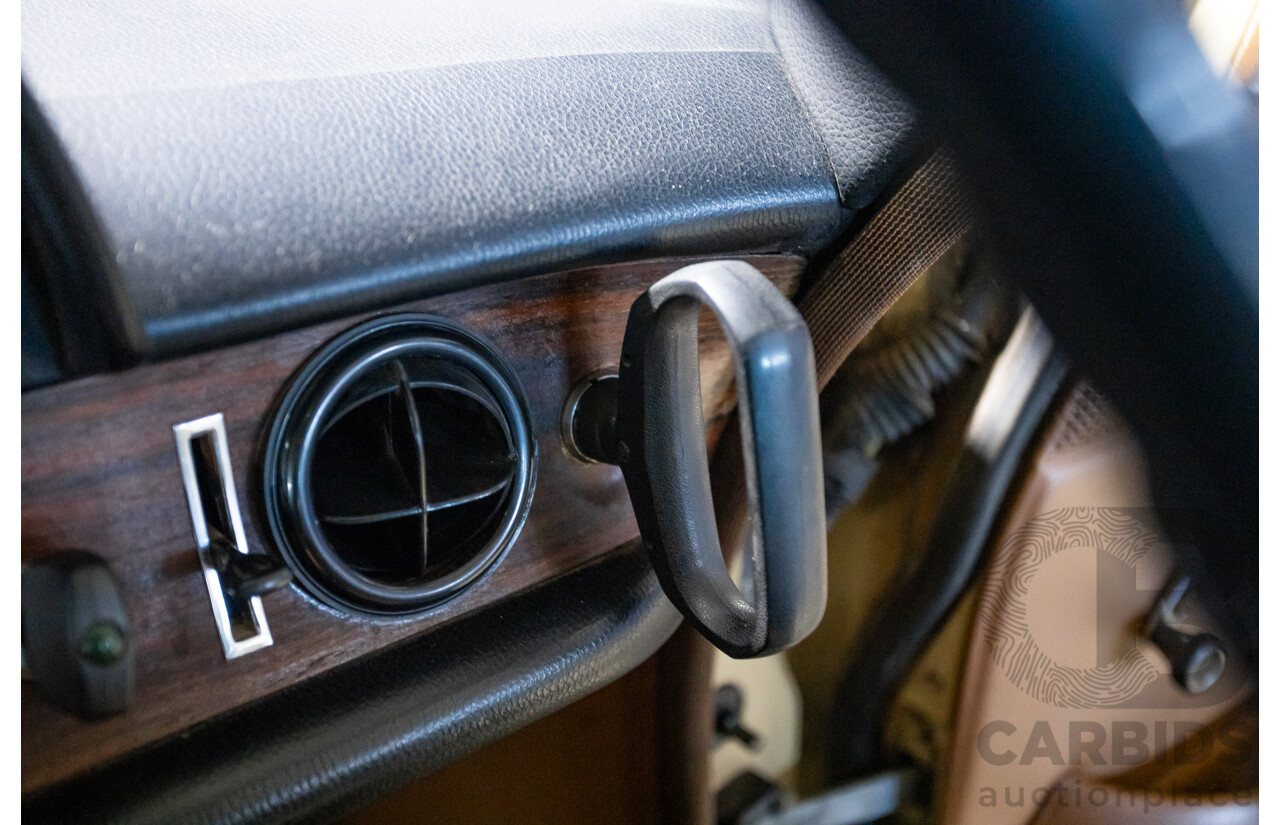 1/1972 Mercedes Benz 280E W114 4d Sedan Light Yellow 2.7L