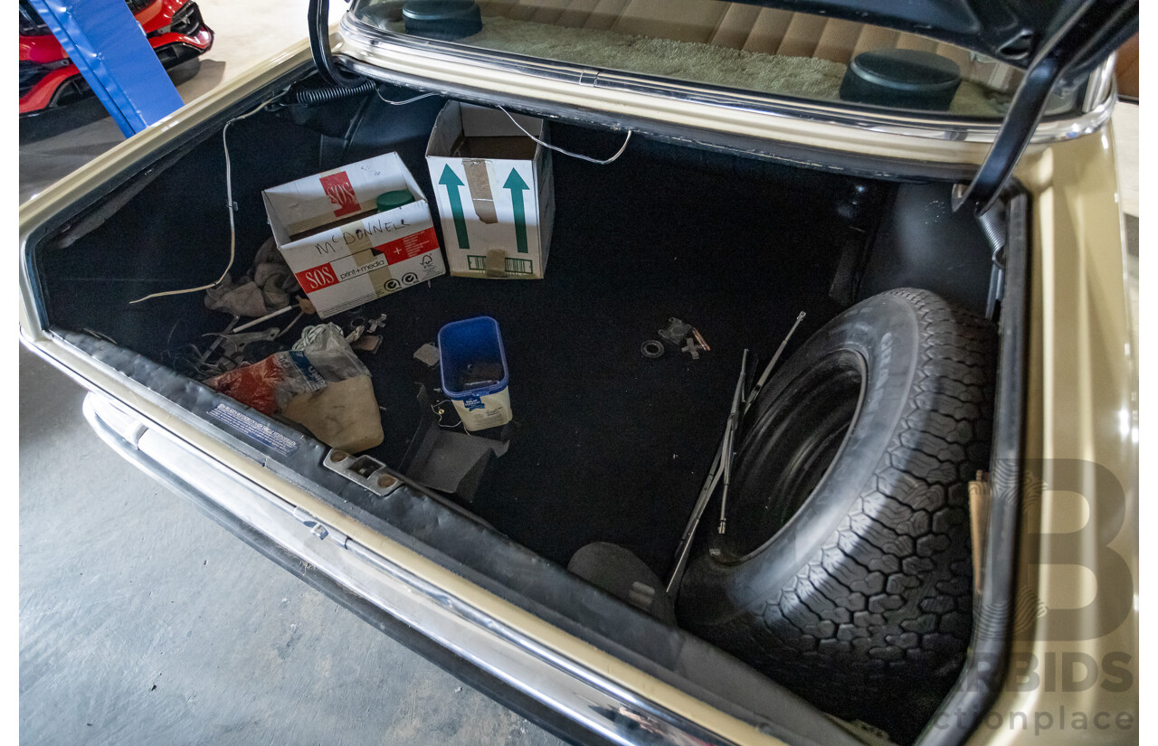 1/1972 Mercedes Benz 280E W114 4d Sedan Light Yellow 2.7L