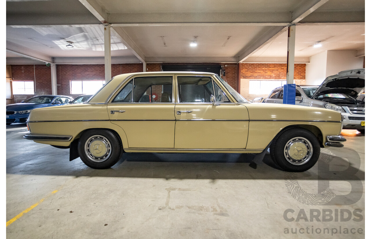 1/1972 Mercedes Benz 280E W114 4d Sedan Light Yellow 2.7L