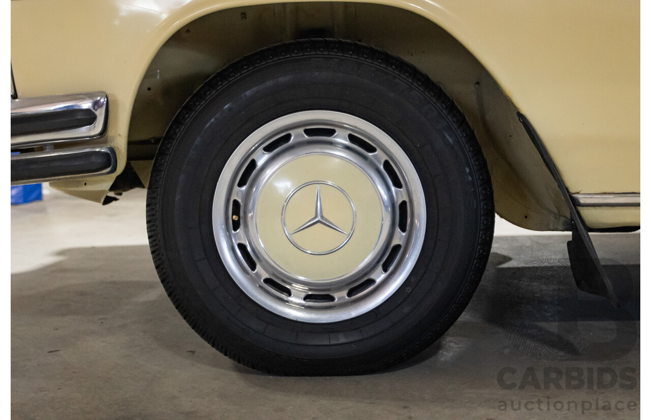 1/1972 Mercedes Benz 280E W114 4d Sedan Light Yellow 2.7L