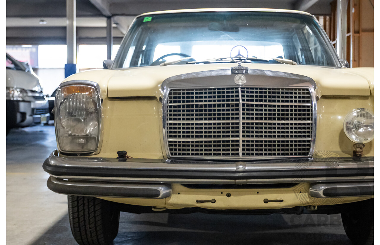 1/1972 Mercedes Benz 280E W114 4d Sedan Light Yellow 2.7L