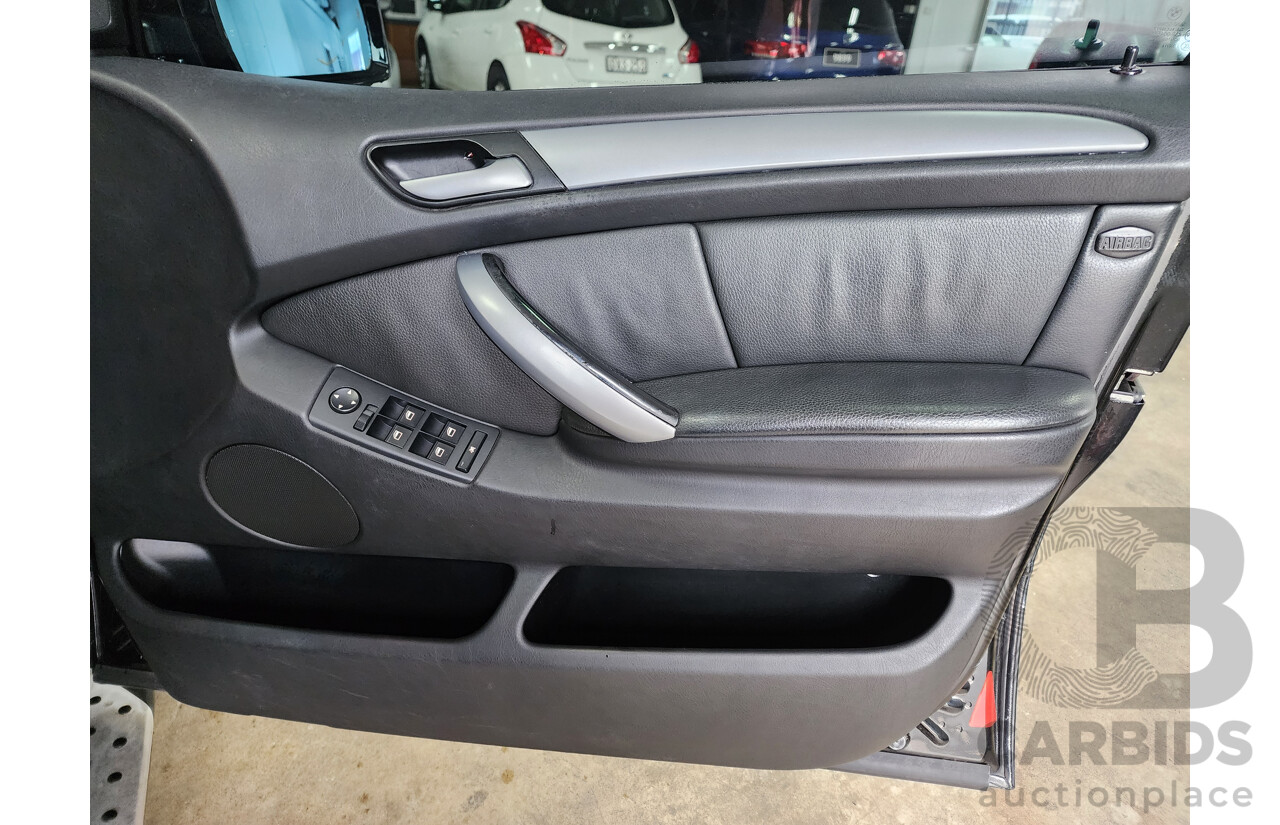 12/2005 Bmw X5 3.0i E53 4d Wagon Black 3.0L
