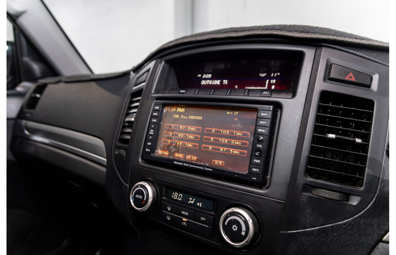 3/2010 Mitsubishi Pajero Activ NT MY10 4d Wagon White Turbo Diesel 3.2L - 7 Seater