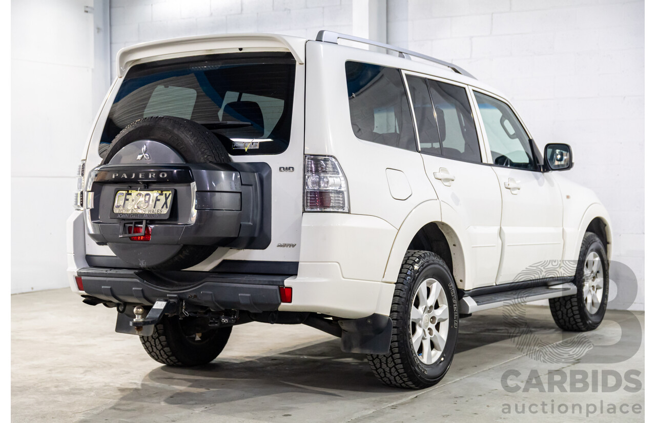 3/2010 Mitsubishi Pajero Activ NT MY10 4d Wagon White Turbo Diesel 3.2L - 7 Seater