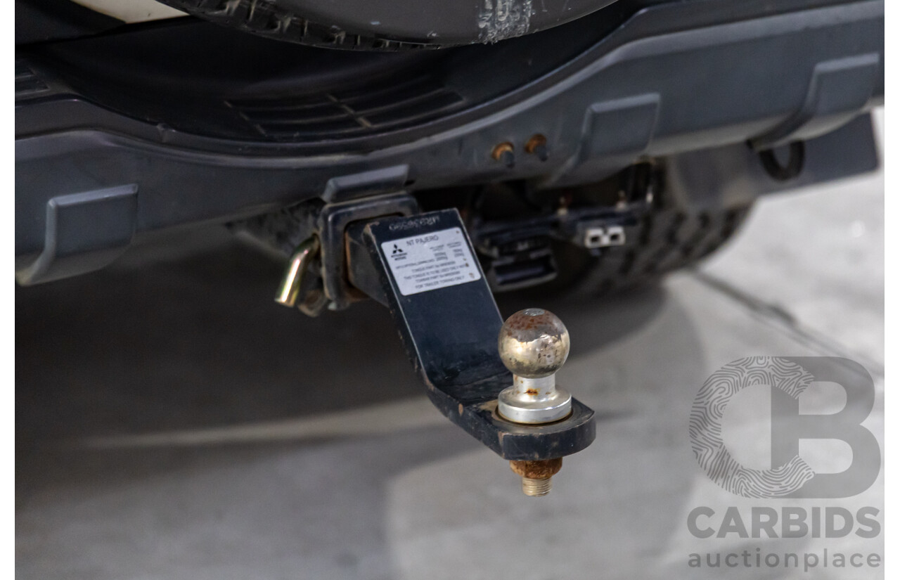 3/2010 Mitsubishi Pajero Activ NT MY10 4d Wagon White Turbo Diesel 3.2L - 7 Seater