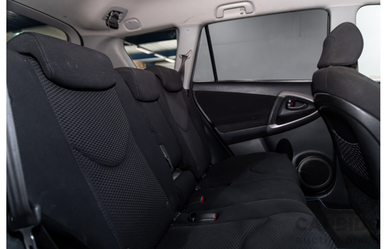 8/2008 Toyota Rav4 Cruiser (4x4) ACA33R 4d Wagon Silver Pearl 2.4L