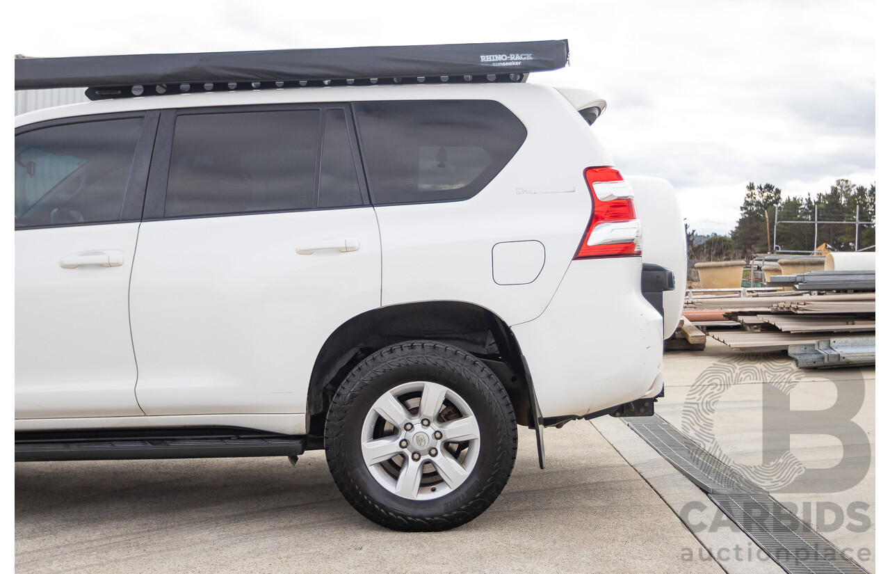 10/2013 Toyota Landcruiser Prado GXL (4x4) KDJ150R 11 UPGRADE 4d Wagon White 3.0L - 7 Seats