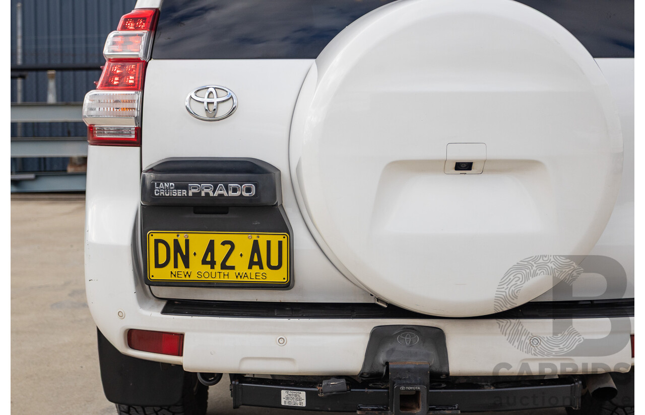 10/2013 Toyota Landcruiser Prado GXL (4x4) KDJ150R 11 UPGRADE 4d Wagon White 3.0L - 7 Seats