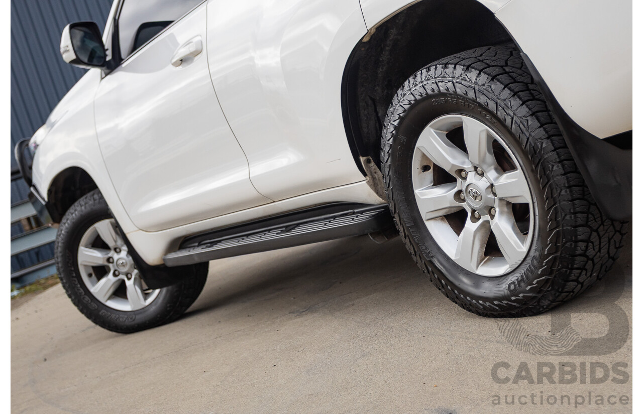 10/2013 Toyota Landcruiser Prado GXL (4x4) KDJ150R 11 UPGRADE 4d Wagon White 3.0L - 7 Seats