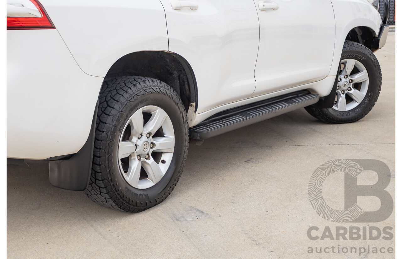 10/2013 Toyota Landcruiser Prado GXL (4x4) KDJ150R 11 UPGRADE 4d Wagon White 3.0L - 7 Seats