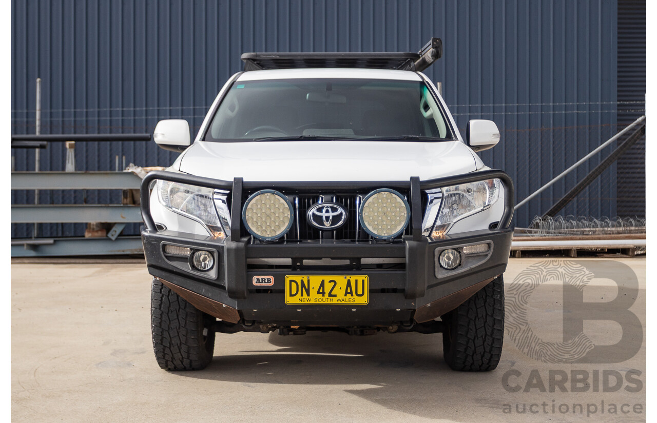 10/2013 Toyota Landcruiser Prado GXL (4x4) KDJ150R 11 UPGRADE 4d Wagon White 3.0L - 7 Seats
