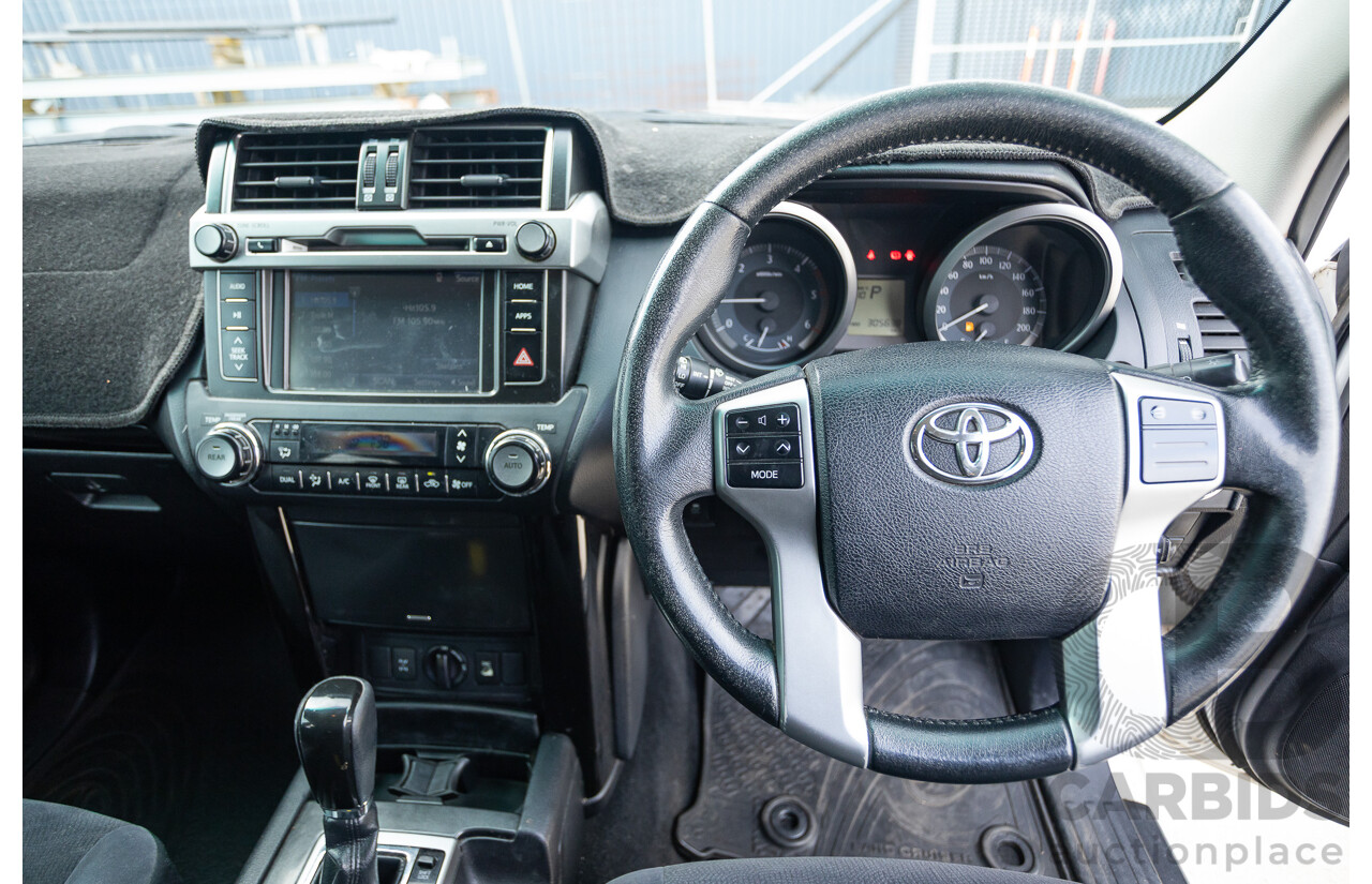 10/2013 Toyota Landcruiser Prado GXL (4x4) KDJ150R 11 UPGRADE 4d Wagon White 3.0L - 7 Seats