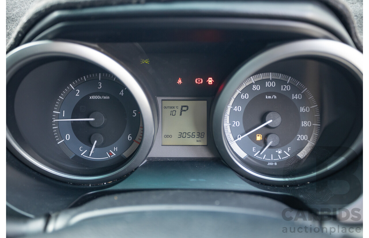 10/2013 Toyota Landcruiser Prado GXL (4x4) KDJ150R 11 UPGRADE 4d Wagon White 3.0L - 7 Seats