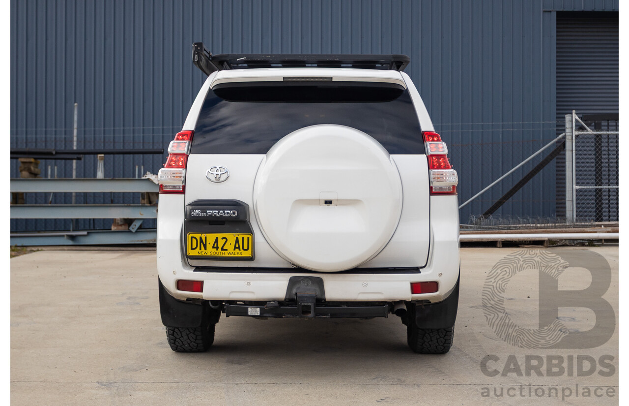 10/2013 Toyota Landcruiser Prado GXL (4x4) KDJ150R 11 UPGRADE 4d Wagon White 3.0L - 7 Seats