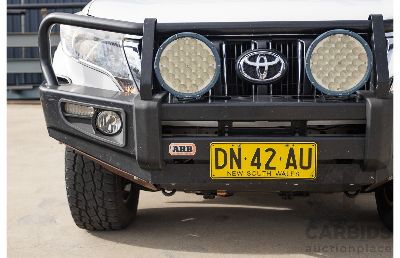 10/2013 Toyota Landcruiser Prado GXL (4x4) KDJ150R 11 UPGRADE 4d Wagon White 3.0L - 7 Seats