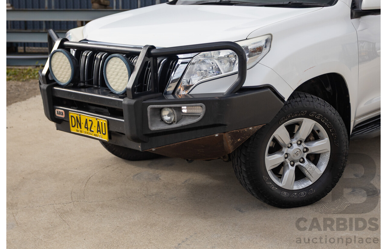 10/2013 Toyota Landcruiser Prado GXL (4x4) KDJ150R 11 UPGRADE 4d Wagon White 3.0L - 7 Seats