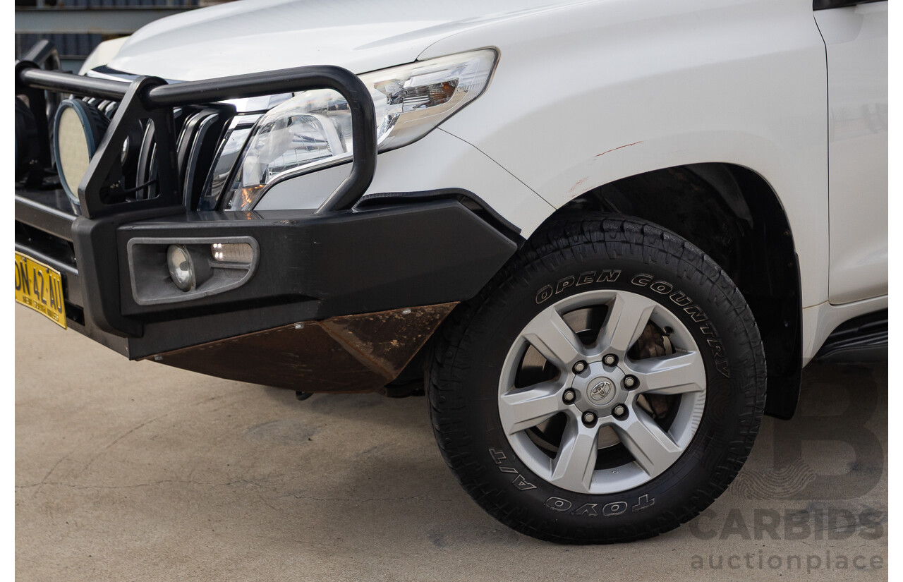 10/2013 Toyota Landcruiser Prado GXL (4x4) KDJ150R 11 UPGRADE 4d Wagon White 3.0L - 7 Seats