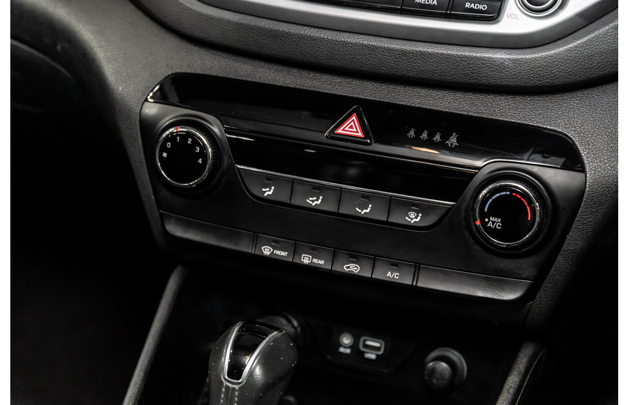 10/2017 Hyundai Tucson Active X (FWD) TL MY18 4d Wagon Pure White 2.0L