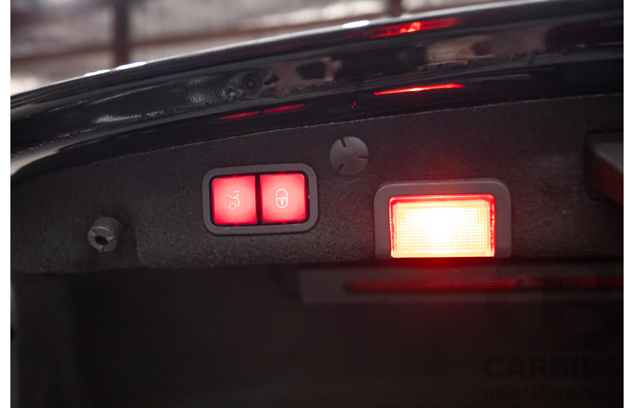 8/2015 Mercedes Benz C250 AMG Line W205 MY16 4d Sedan Obsidian Black Turbo 2.0L