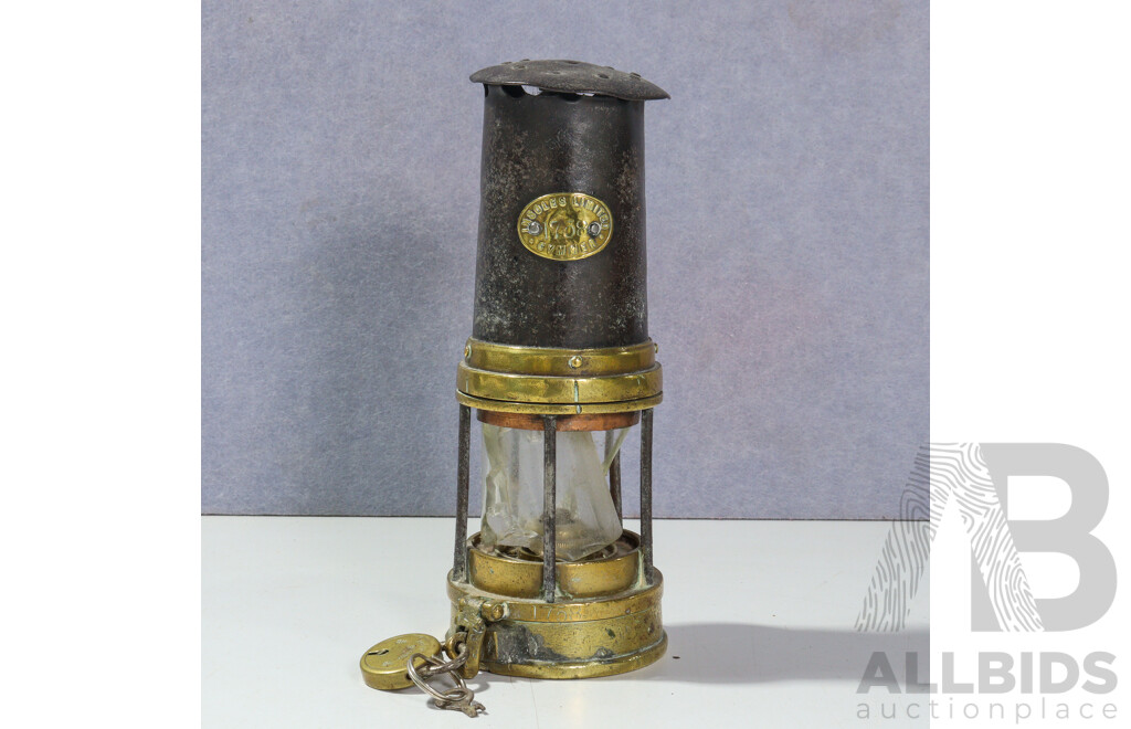 Vintage Brass Insole Ltd Oil Light