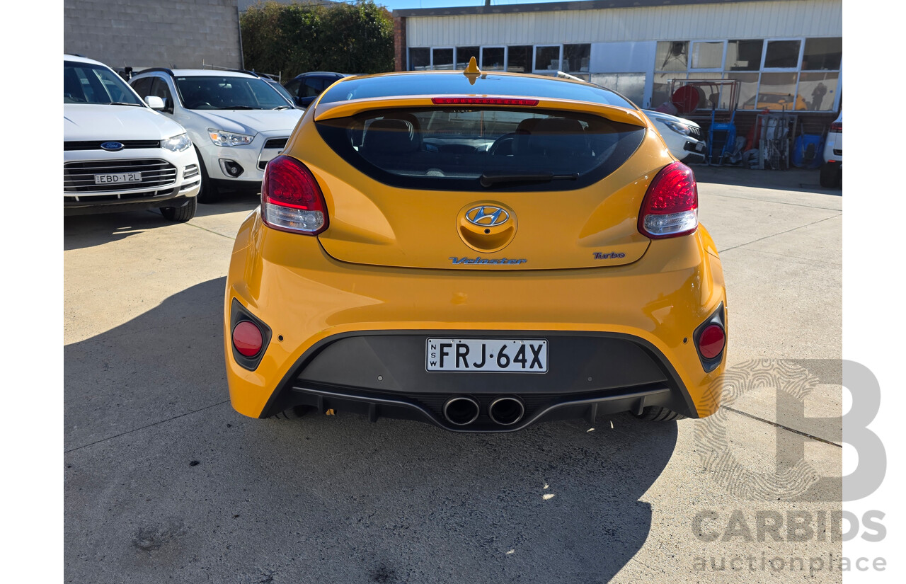8/2015 Hyundai Veloster SR Turbo FS4 SERIES 2 3d Coupe Yellow Turbo 1.6L