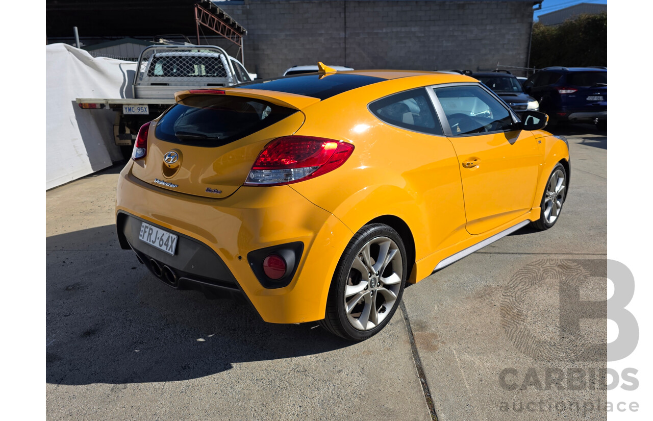 8/2015 Hyundai Veloster SR Turbo FS4 SERIES 2 3d Coupe Yellow Turbo 1.6L