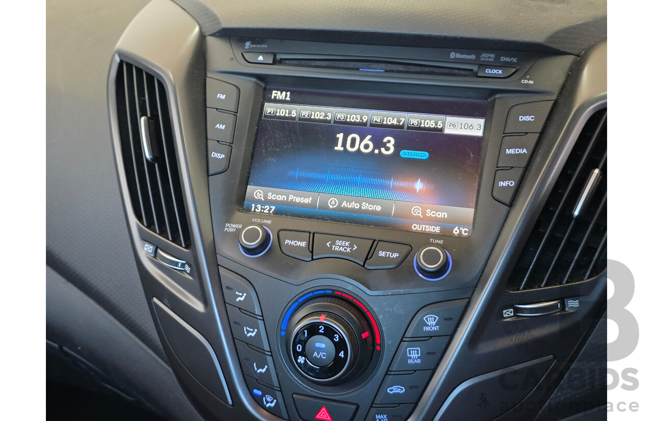 8/2015 Hyundai Veloster SR Turbo FS4 SERIES 2 3d Coupe Yellow Turbo 1.6L