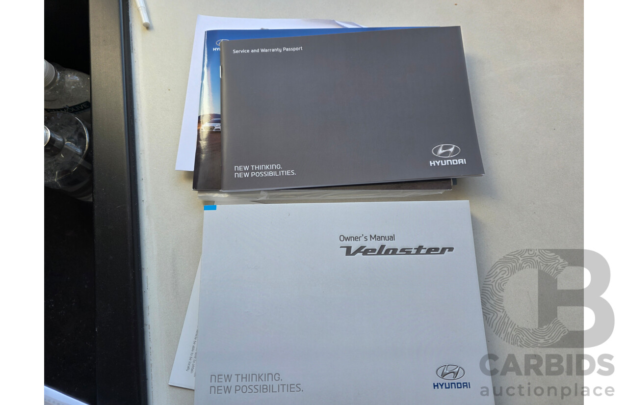 8/2015 Hyundai Veloster SR Turbo FS4 SERIES 2 3d Coupe Yellow Turbo 1.6L