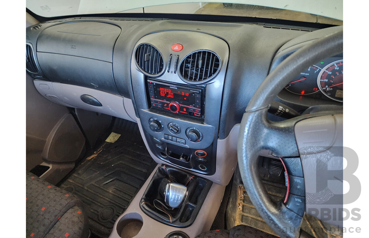 4/2015 Mahindra Pik-Up (4x4) S5 11 UPGRADE Double Cab Utility White 2.2L