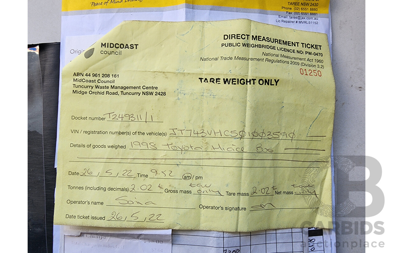 5/1998 Toyota Hiace Commuter RZH125R Bus White 2.4L