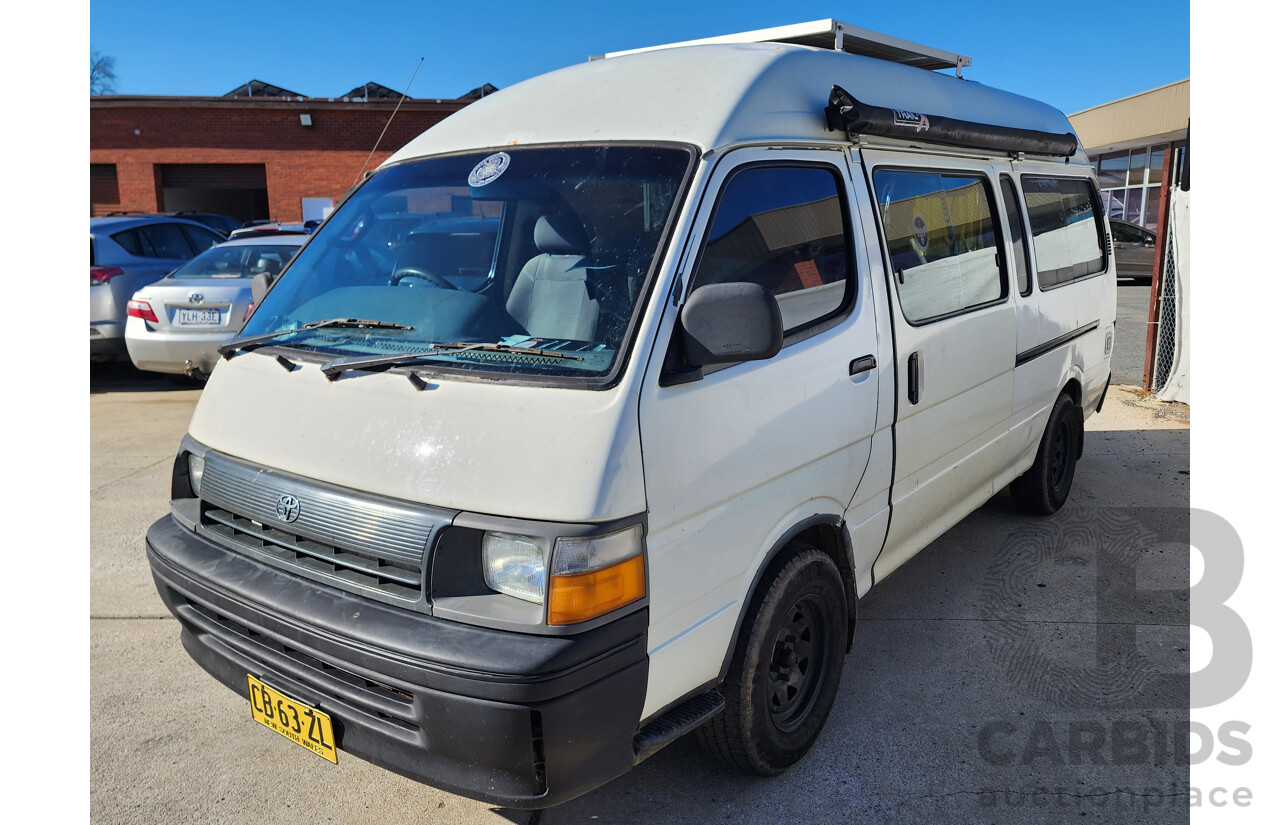 5/1998 Toyota Hiace Commuter RZH125R Bus White 2.4L