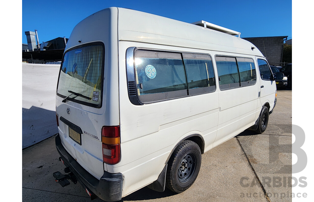 5/1998 Toyota Hiace Commuter RZH125R Bus White 2.4L