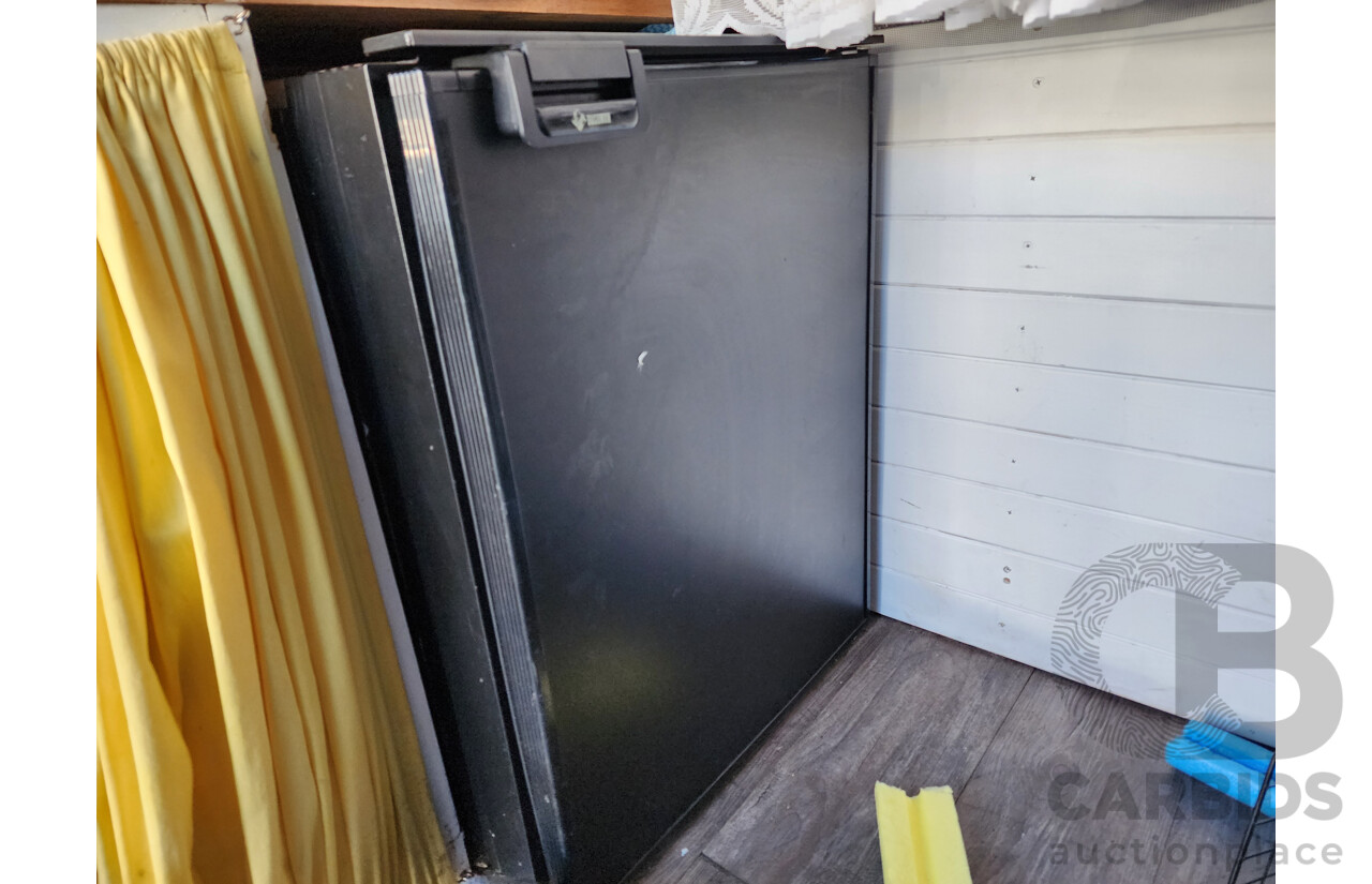 5/1998 Toyota Hiace Commuter RZH125R Bus White 2.4L