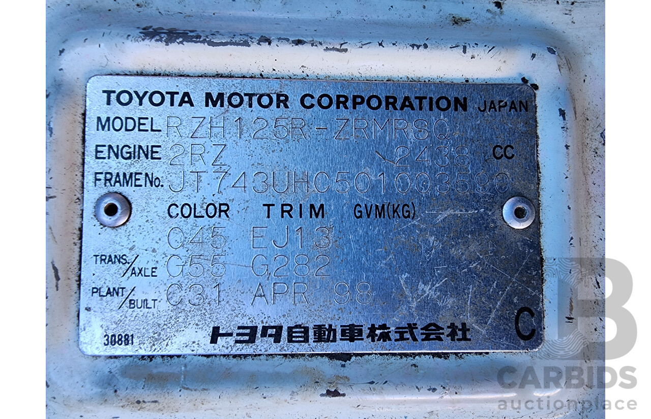 5/1998 Toyota Hiace Commuter RZH125R Bus White 2.4L