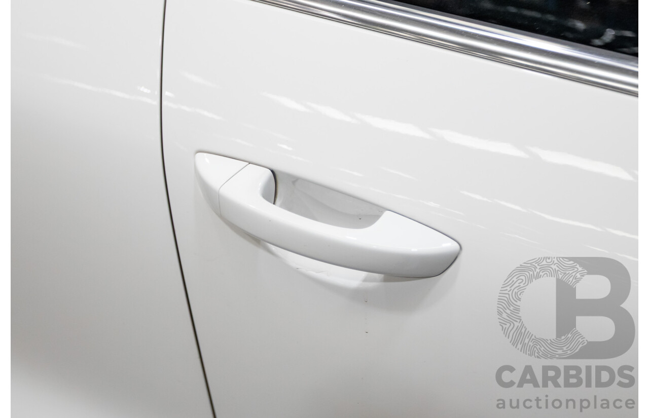 06/2014 Volkswagen Touareg 150 TDI (AWD) 7P MY14 4D Wagon White Turbo Diesel 3.0L