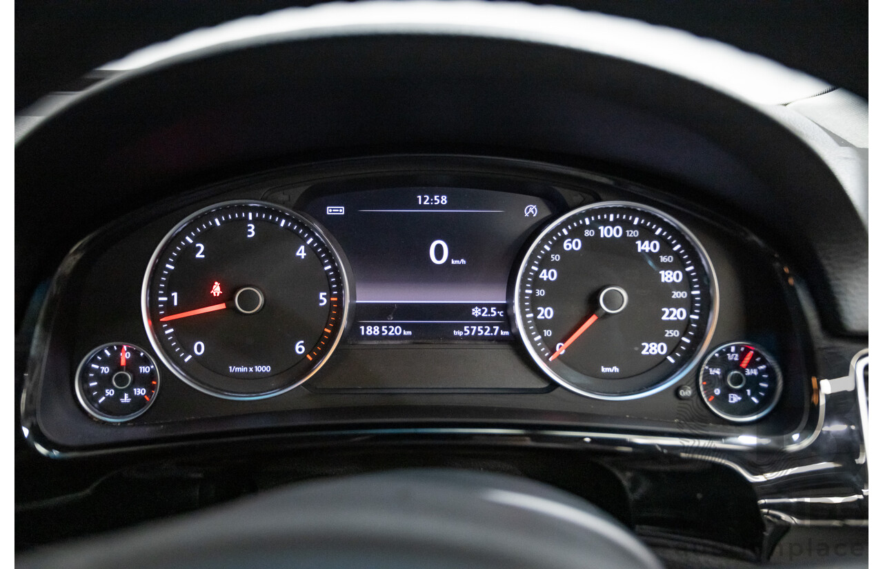 06/2014 Volkswagen Touareg 150 TDI (AWD) 7P MY14 4D Wagon White Turbo Diesel 3.0L