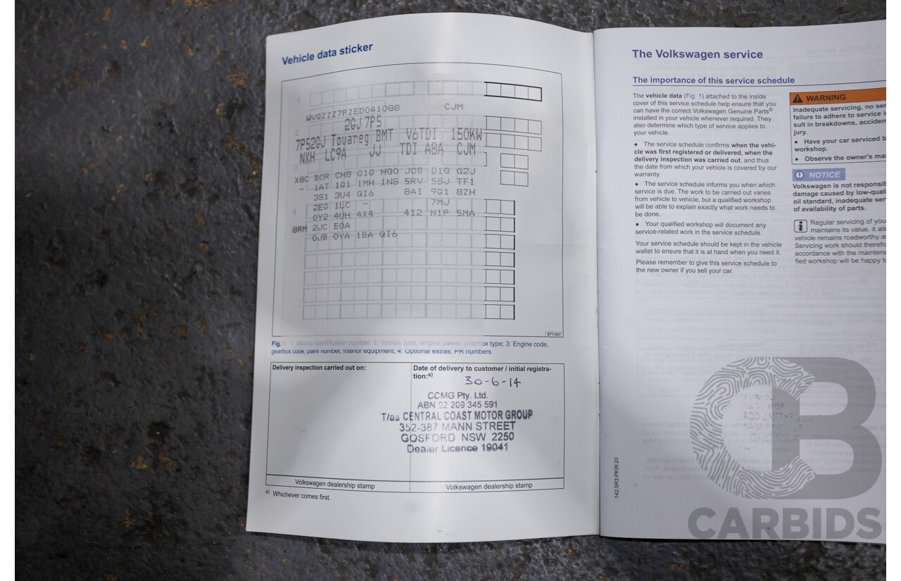 06/2014 Volkswagen Touareg 150 TDI (AWD) 7P MY14 4D Wagon White Turbo Diesel 3.0L