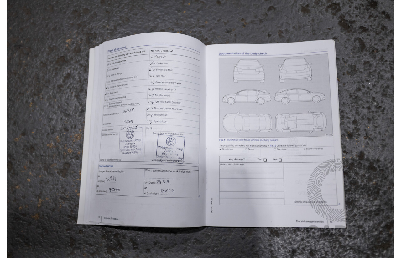 06/2014 Volkswagen Touareg 150 TDI (AWD) 7P MY14 4D Wagon White Turbo Diesel 3.0L